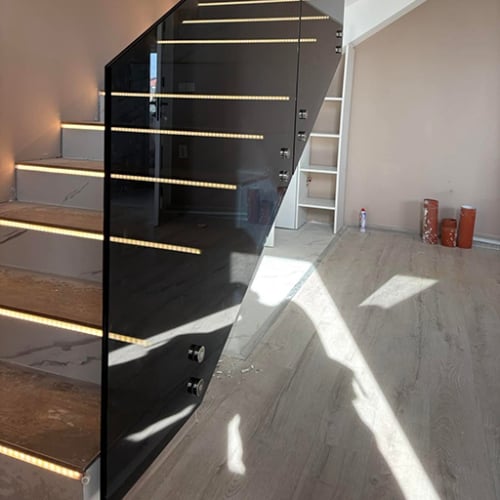 camlı korkuluk, cam küpeşte, şeffaf korkuluk, temperli cam korkuluk, lamine cam korkuluk, balkon cam korkuluk, merdiven cam korkuluk, cam korkuluk fiyatları, bazalı cam korkuluk, kanallı cam korkuluk, spider cam korkuluk, cam tutucu, alüminyum cam korkuluk, paslanmaz cam korkuluk, camlı trabzan, modern cam korkuluk, çerçevesiz korkuluk, cam korkuluk modelleri, cam korkuluk montajı, galeri boşluğu korkuluk