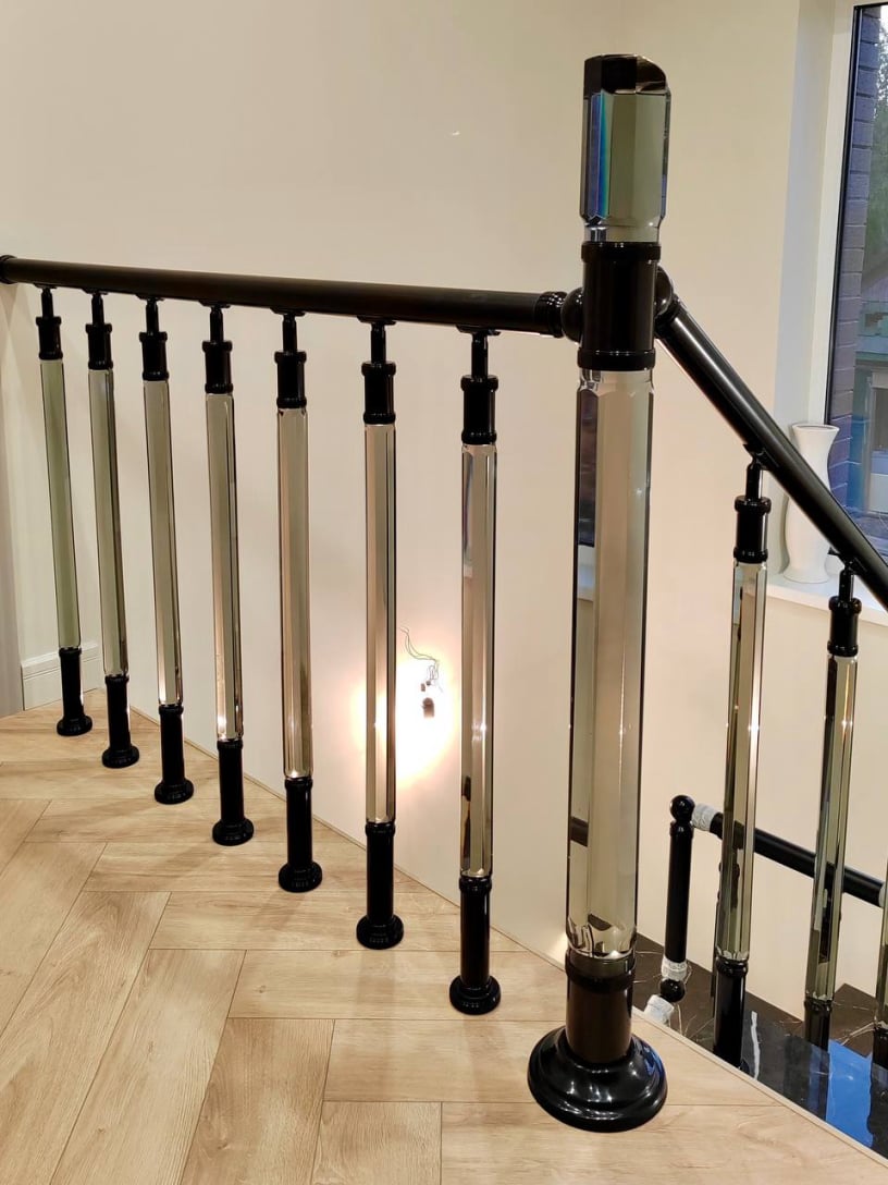 pleksi korkuluk, şeffaf küpeşte, merdiven korkuluğu, pleksi dikme, kristal korkuluk, pleksi trabzan, ışıklı korkuluk, pleksi baba, akrilik korkuluk, merdiven dikmesi, şeffaf trabzan, ledli korkuluk, pleksi küpeşte, lüks korkuluk, modern korkuluk, pleksi modelleri, cam korkuluk, balkon korkuluğu, pleksi aksesuar, pleksi montaj